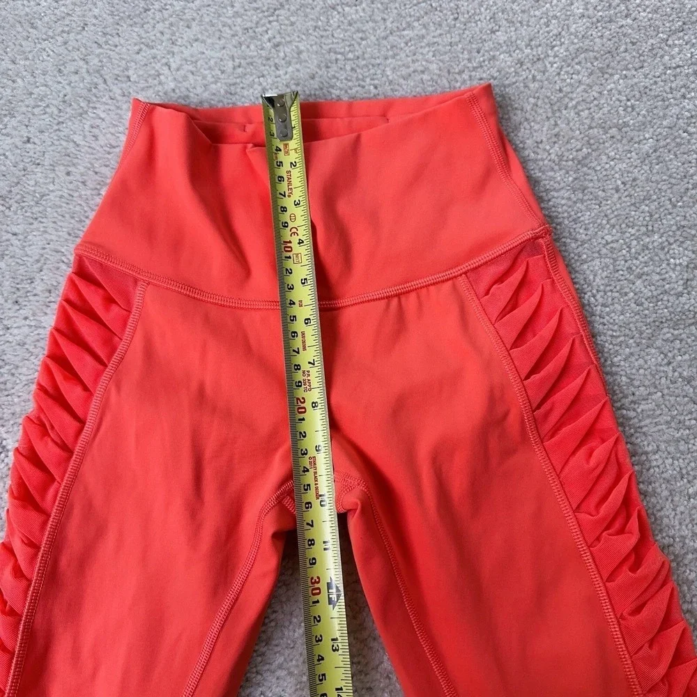 Lululemon Sunshine Salutation Cropped Leggings Size 2 EUC